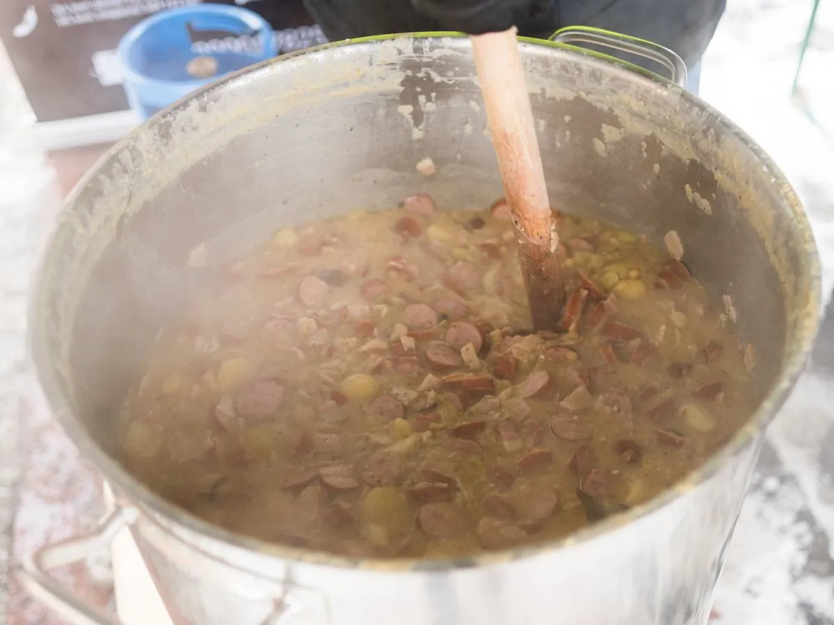 przepis groch&oacute;wka wojskowa kociołek