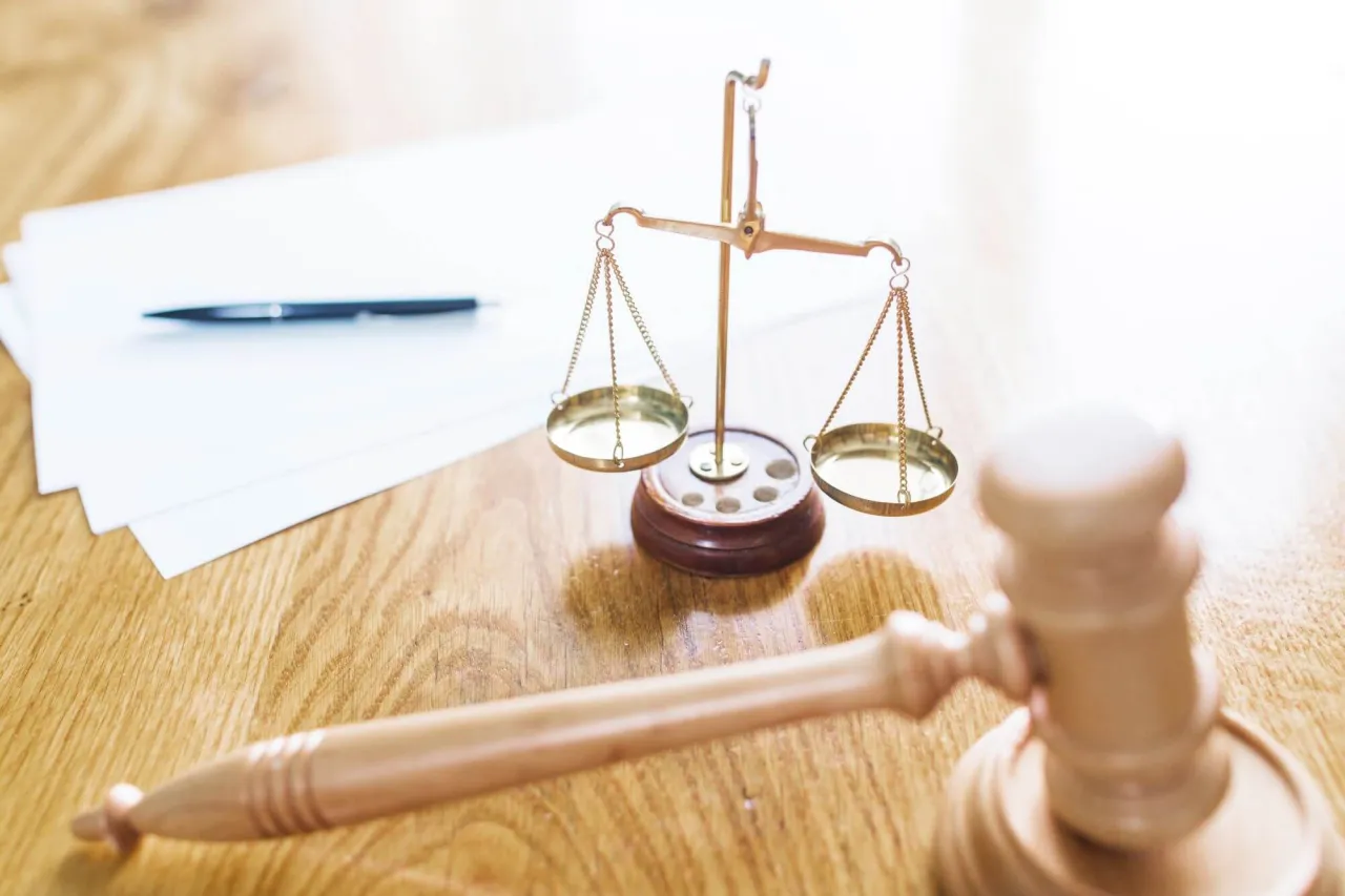 Odroczenie rozprawy sądowej, termin prawny