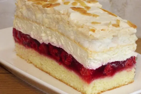 Malinowa Chmurka na biszkopcie lekka wersja