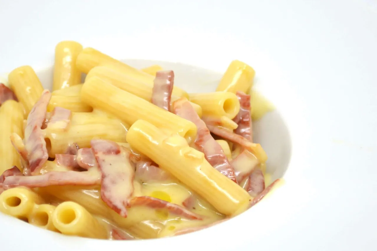 Varianti pasta con speck