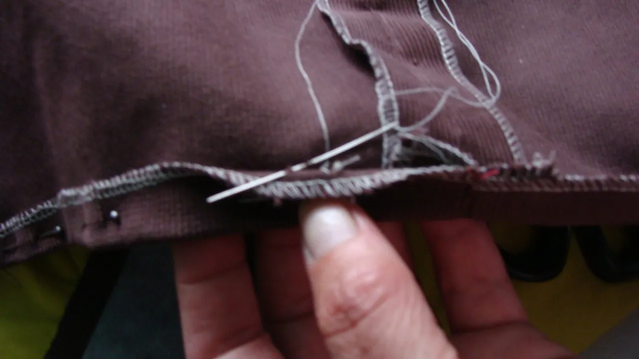 Wszywanie klinów do spódnicy krok po kroku