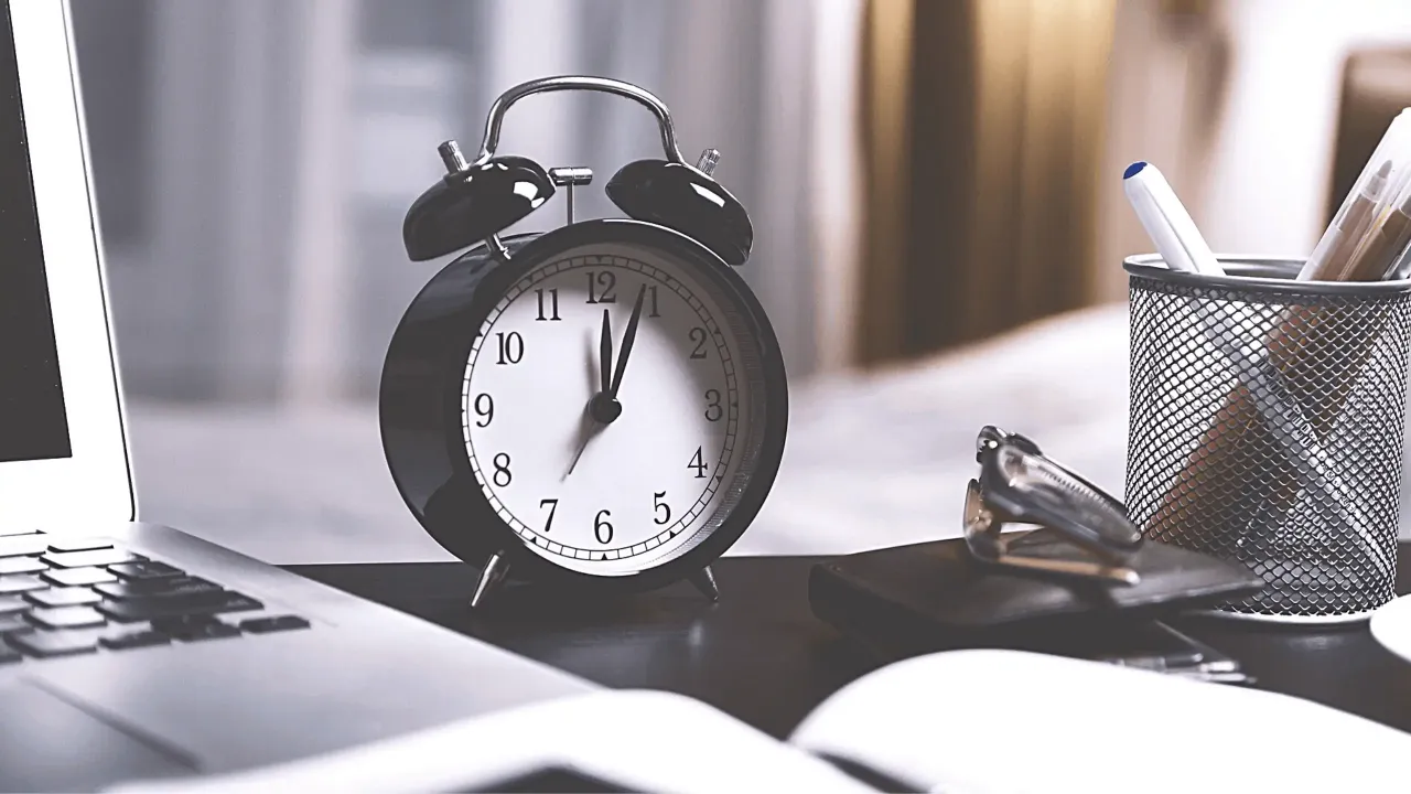 terminy sądowe zegar