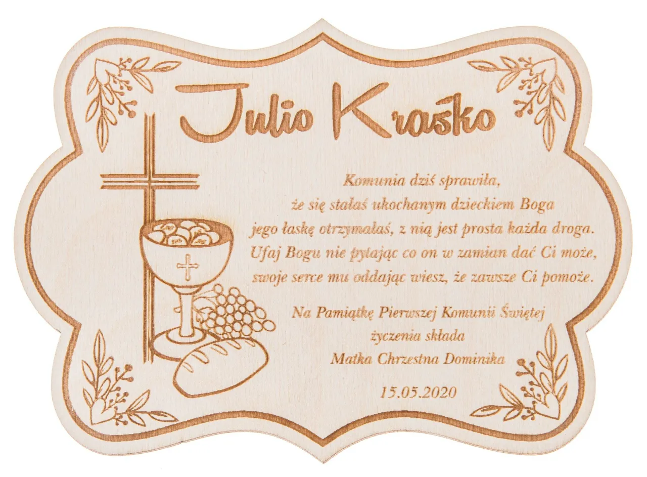 dziecko piszące życzenia komunijne, kartka z życzeniami, pióro