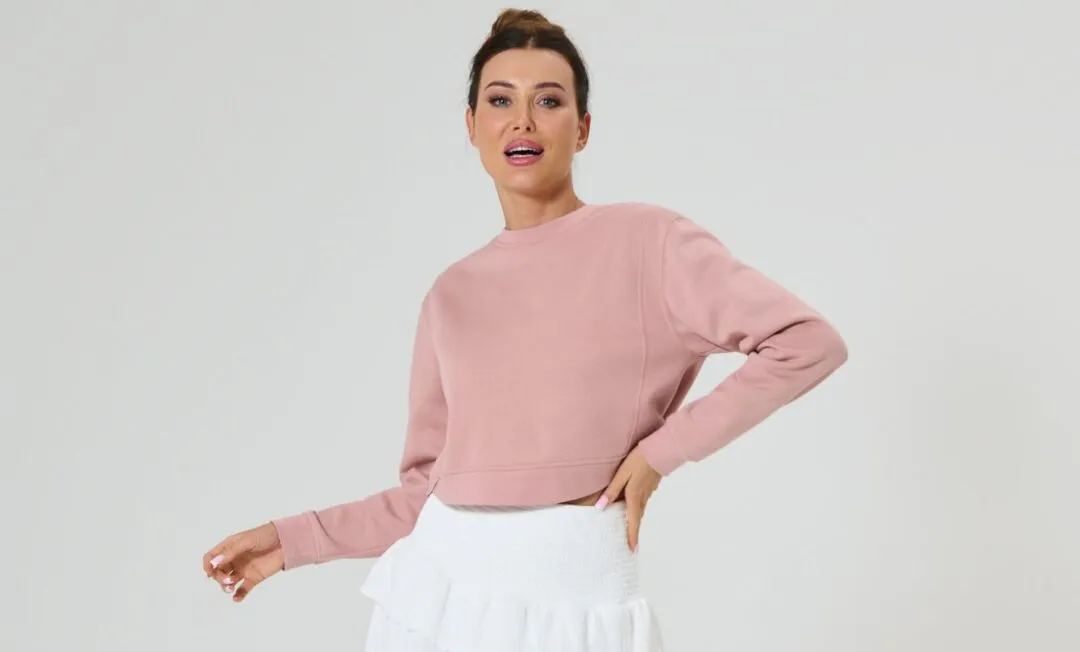 Zdjęcie Jak nosić bluzy, aby wyglądać stylowo i czuć się komfortowo