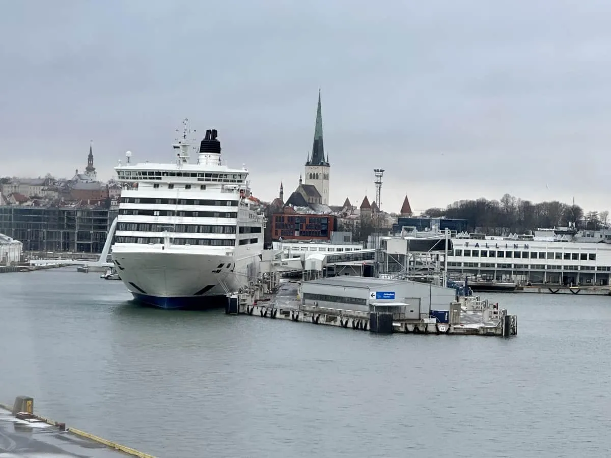 prom Tallinn Helsinki port
