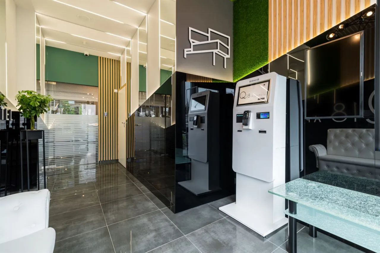 recepcja hotelowa meldunek gościa