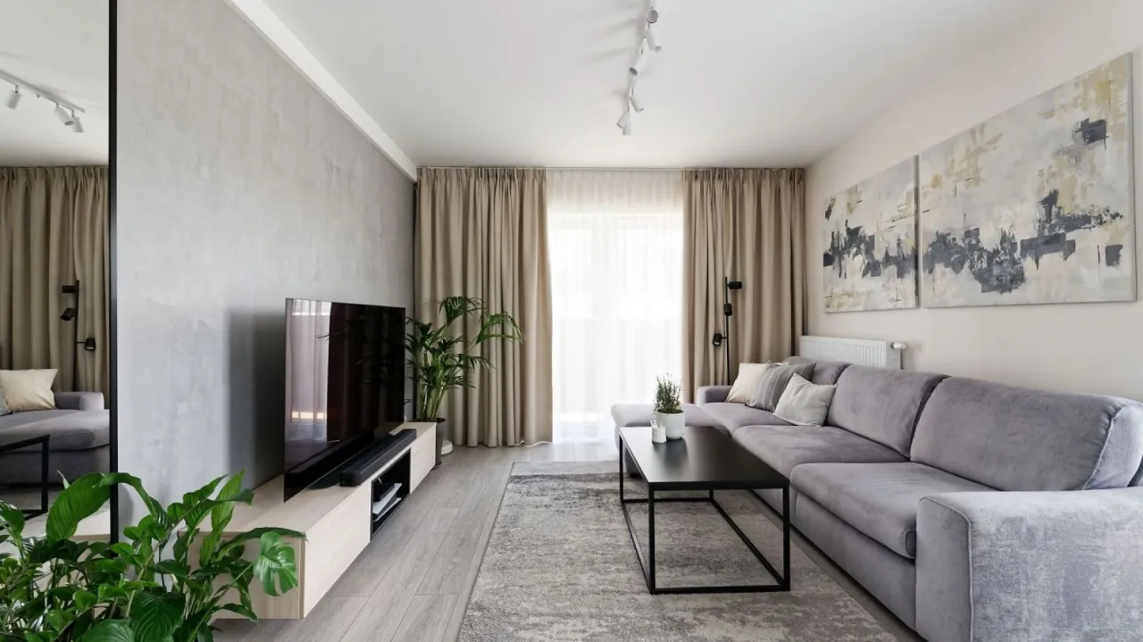 inspiracje ściana nad kanapą salon