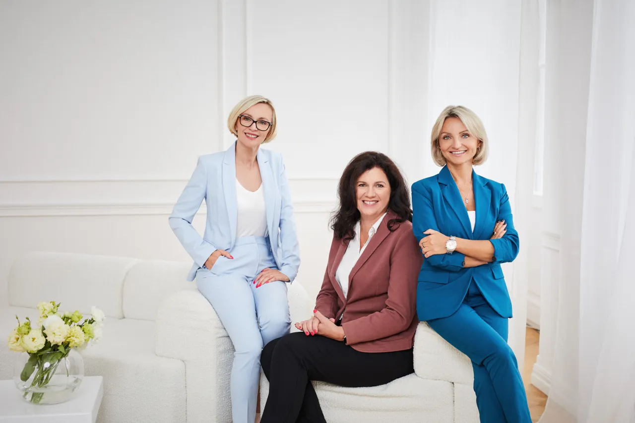 profesjonalny agent nieruchomości spotkanie klient