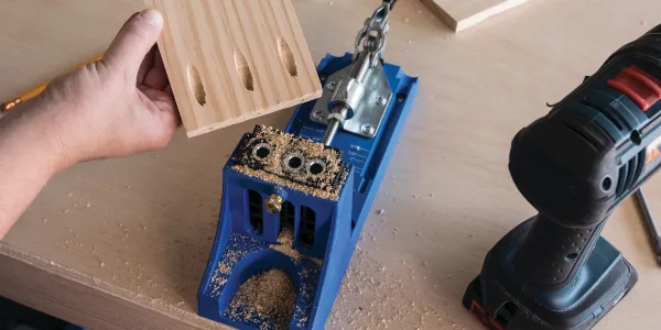 narzędzia do budowy mebli DIY