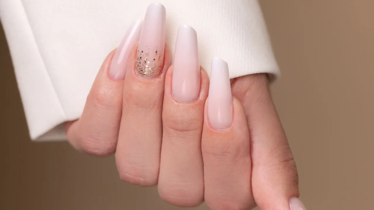 najpopularniejsze kształty paznokci przedłużanych na szablonie