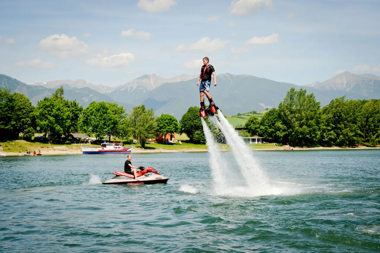 Liptowska Mara lato, sporty wodne Słowacja