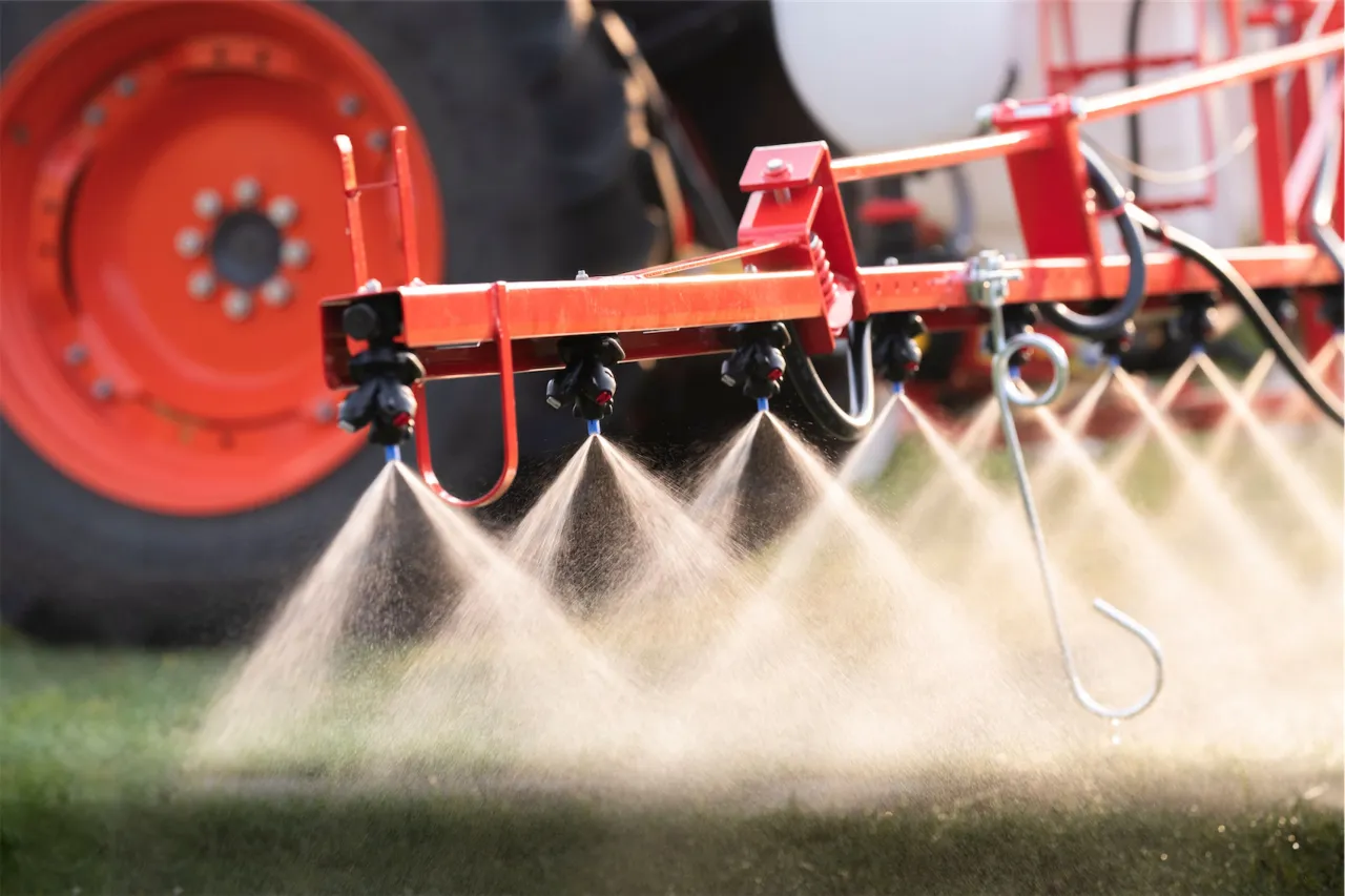 Ekologiczne i chemiczne metody zwalczania chwastów