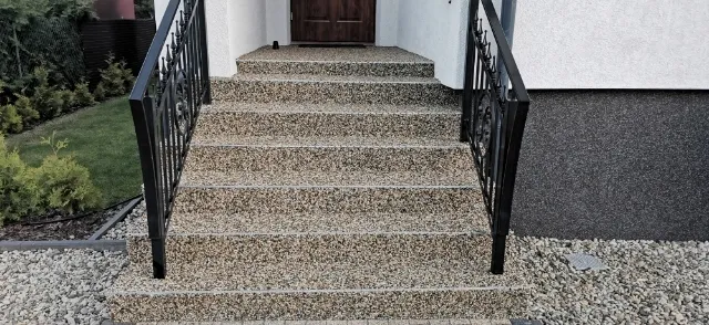 kamienny dywan taras schody