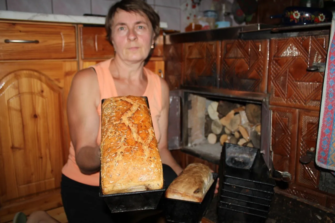 Chleb rosnący w piecu oven spring