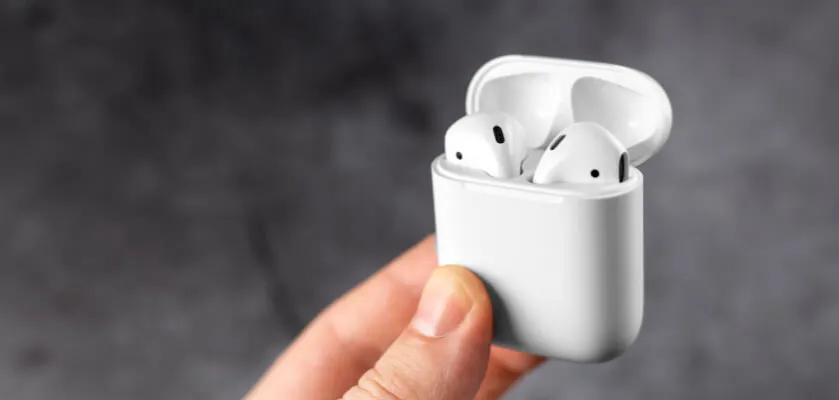 Zdjęcie Jak ładować etui AirPods - 3 proste metody, które musisz znać