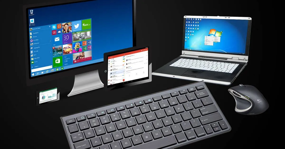 Zestaw komputerowy z monitorem, laptopem, klawiaturą i myszką. Dowiedz się, jak używać laptopa jako monitora.