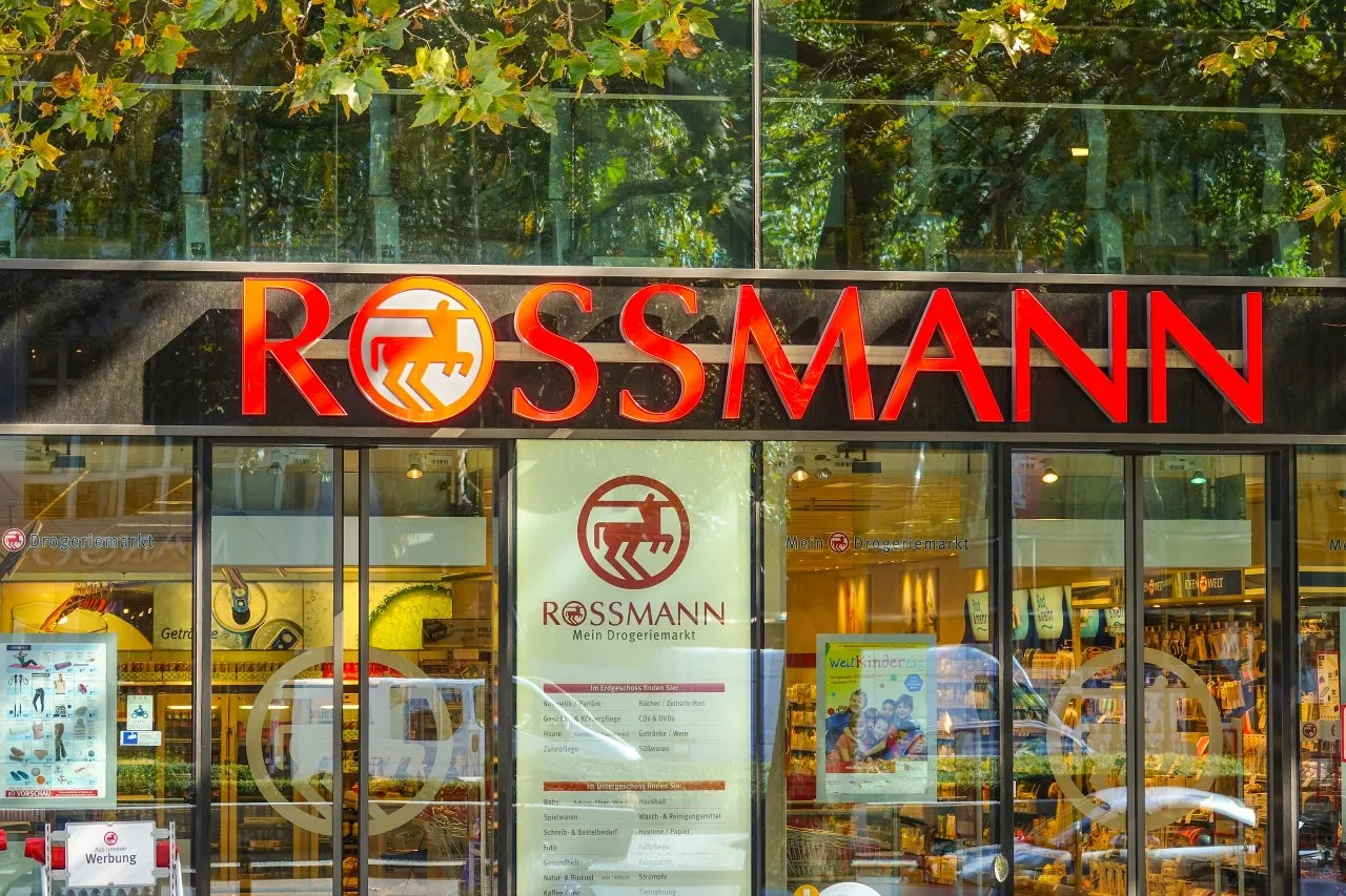 Aktualny cennik drukowania zdjęć Rossmann