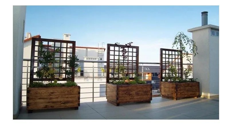 kratka dla pnączy na balkonie