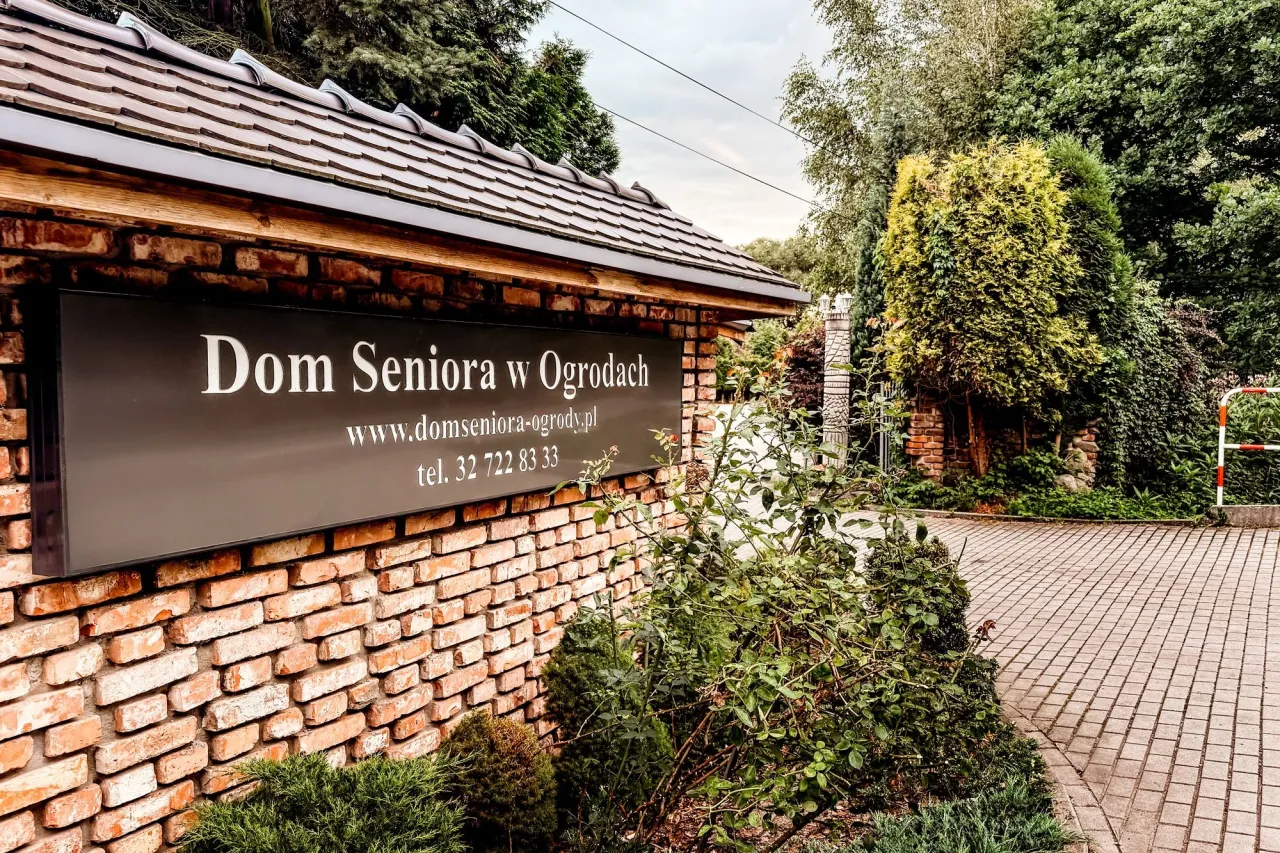 Dom seniora Swochowo ogród