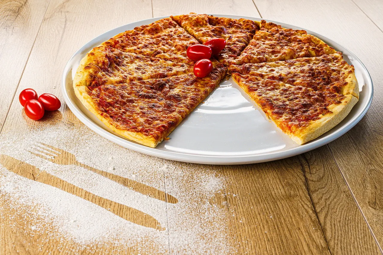 r&oacute;żne rodzaje pizzy 42 cm