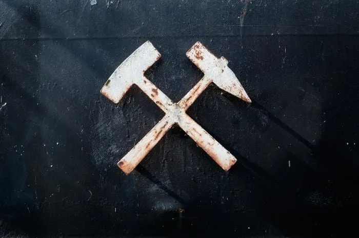 g&oacute;rnicze godło perlik i żelazko