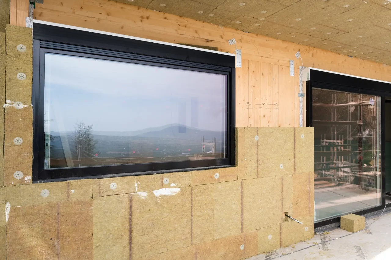 etapy ocieplania drewnianego domu od zewnątrz