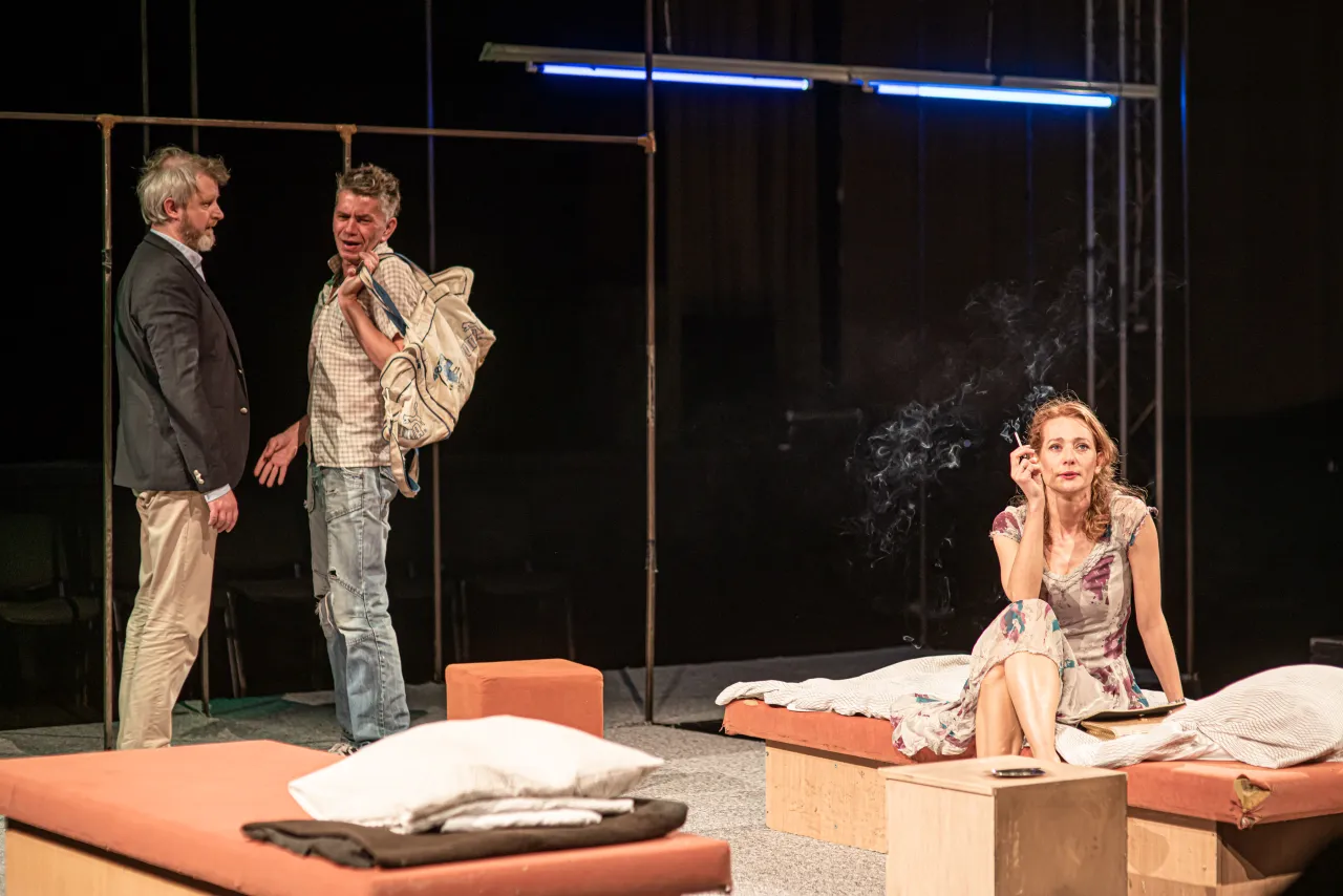 Zdjęcie Teatr co grają – aktualne spektakle i wyjątkowe wydarzenia teatralne
