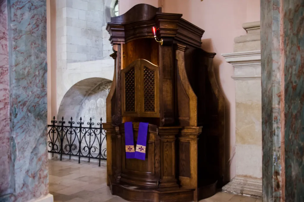Zdjęcie Czy w Wielki Piątek jest spowiedź? Sprawdź, co musisz wiedzieć o sakramencie pokuty