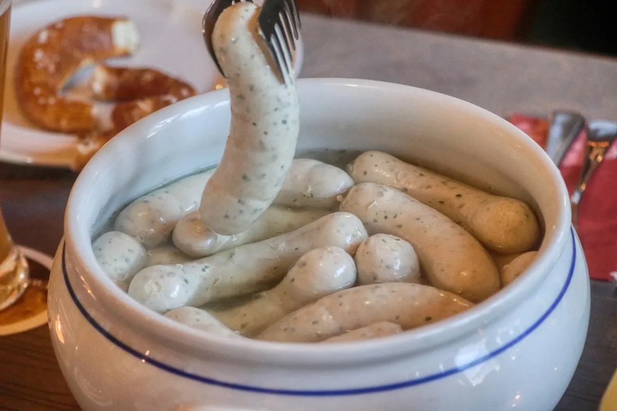 domowy wyrób białej kiełbasy krok po kroku