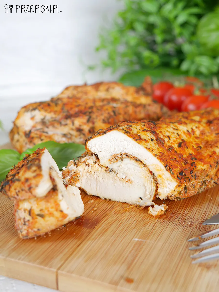 Zdjęcie Soczysty filet z kurczaka na grillu - najlepsze przepisy i triki