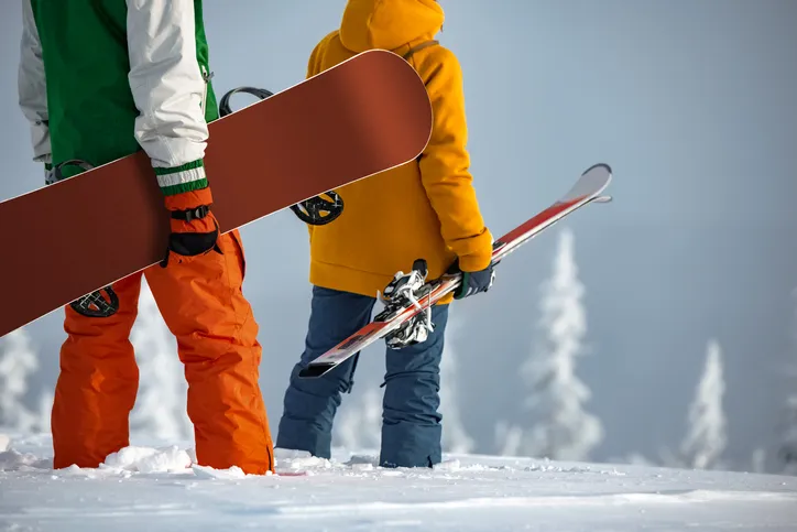 Zdjęcie Narty czy snowboard? Poradnik dla początkujących: Co wybrać?