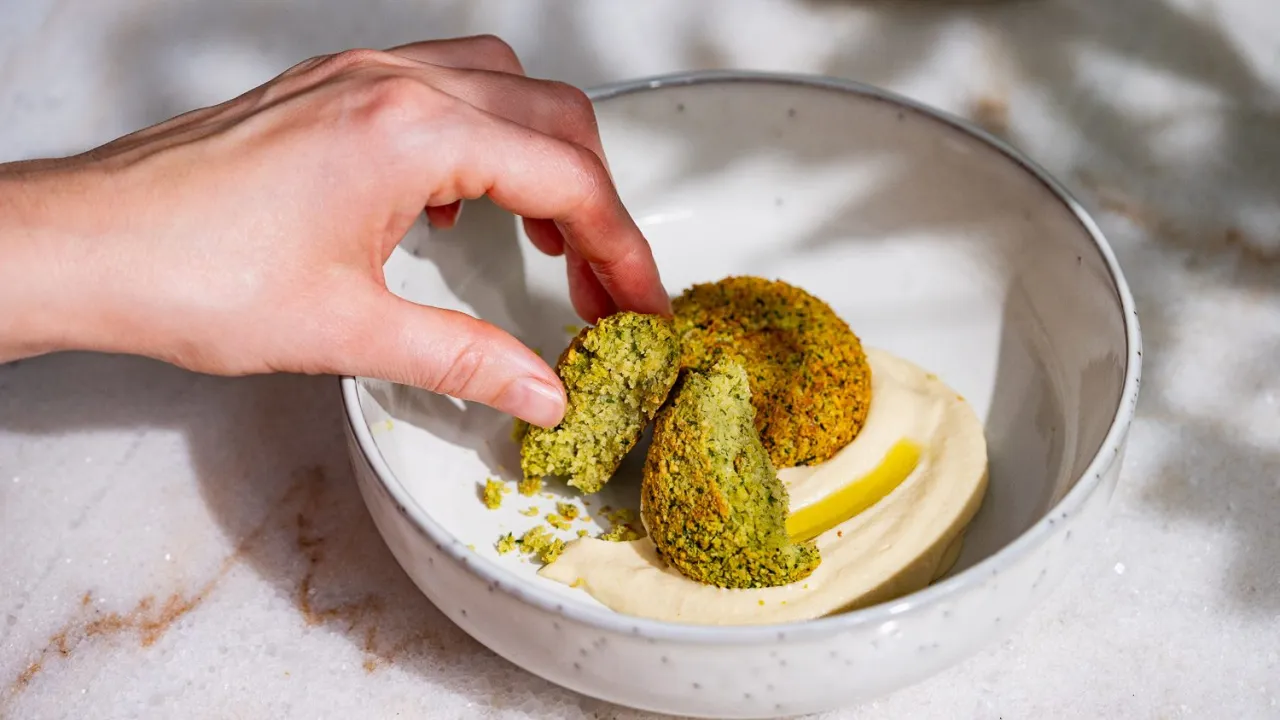 Zdjęcie Wo isst man falafel? Die besten Orte für köstliche Falafel erleben