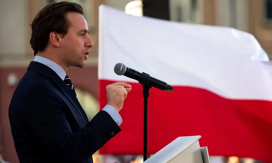 Zdjęcie Bosak co proponuję: kontrowersyjne pomysły na prawicowe wybory