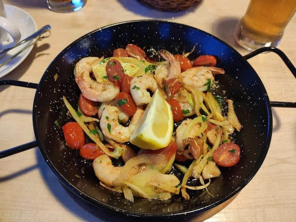 Zdjęcie Gdzie zjeść w Dziwnowie? Najlepsze restauracje, które musisz poznać