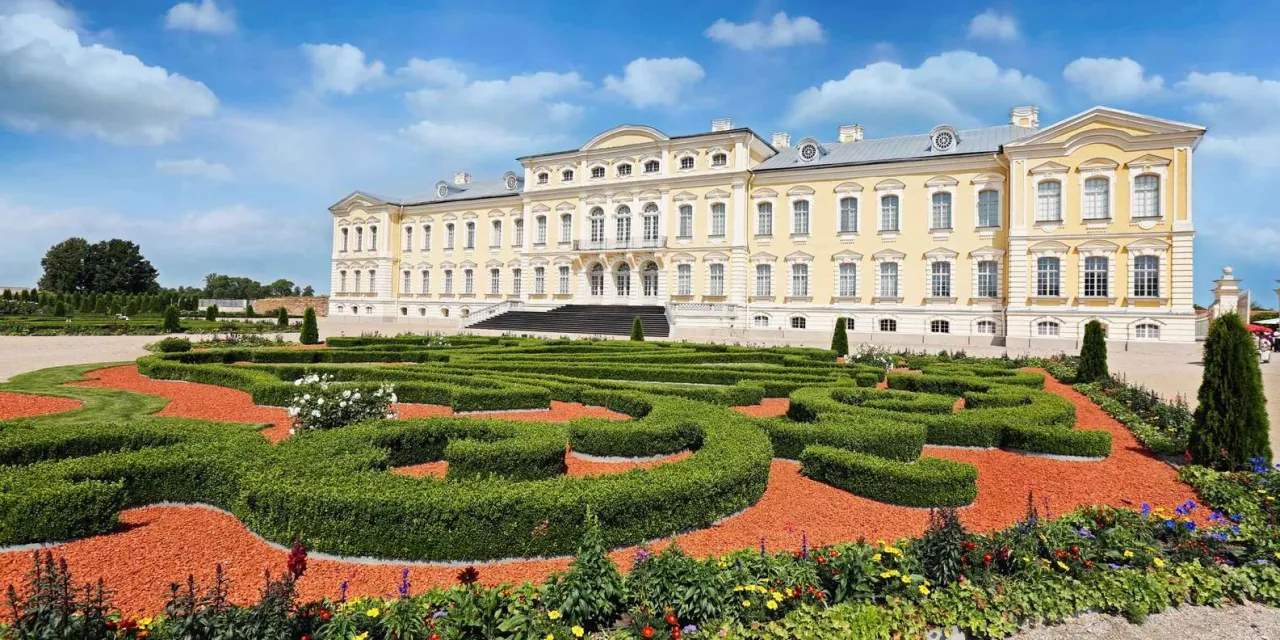 Zdjęcie Pałac w Rundāle: Odkryj fascynującą historię i piękno architektury