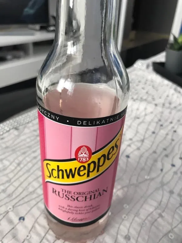 Zdjęcie Napój Schweppes: Odkryj smaki i idealne połączenia do drinków