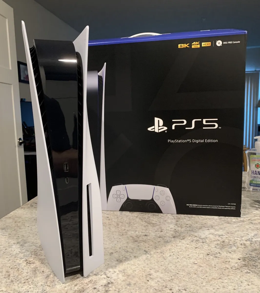 Zdjęcie PS5 Digital Edition – Co to jest i dlaczego warto go mieć?