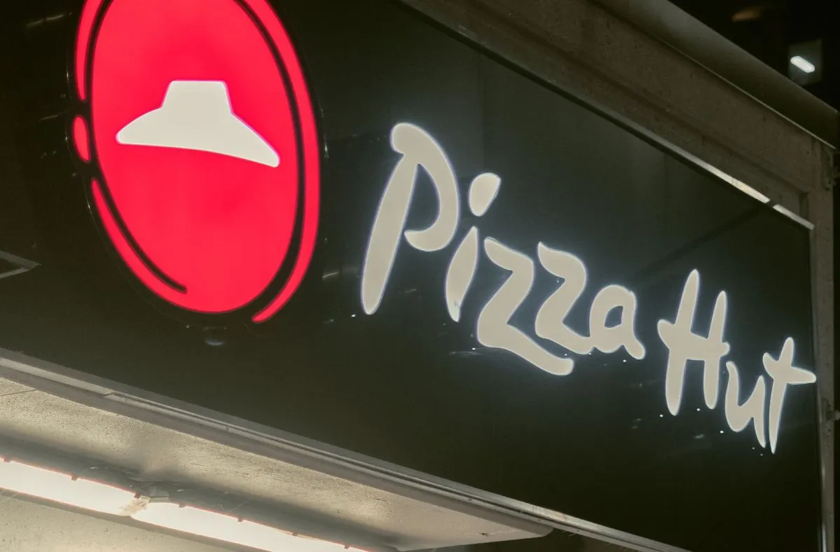 Zdjęcie Ile kosztuje pizza w Pizza Hut? Ceny, promocje i porównania