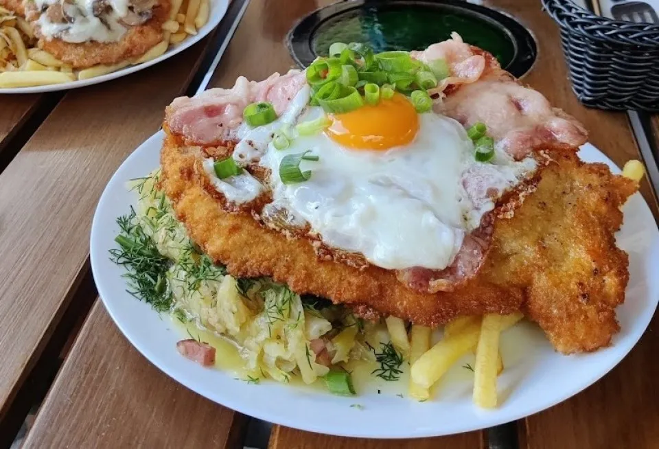 Zdjęcie Ostrowo gdzie zjeść - najlepsze miejsca na smaczne dania nad morzem