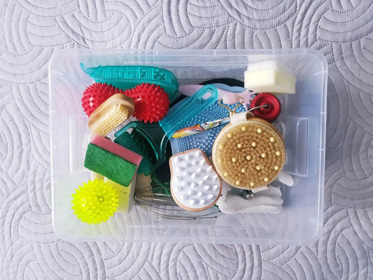 r&oacute;żnorodne pomoce sensoryczne dotykowe DIY