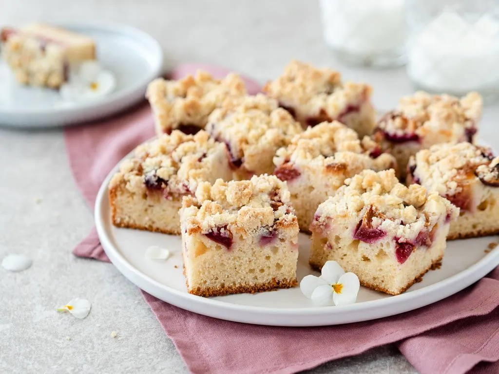 Problemy z pieczeniem bezglutenowej drożdżówki zakalec suche ciasto