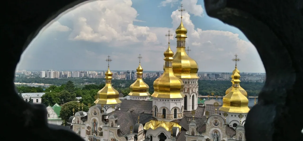 Kijów Ławra Peczerska złote kopuły