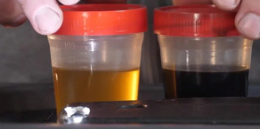 zużyty olej automatycznej skrzyni biegów kolor