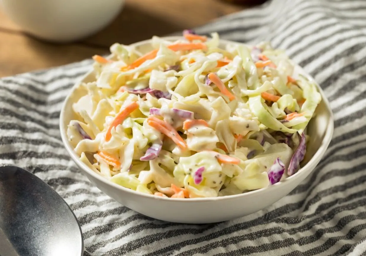 surówka z białej kapusty do obiadu