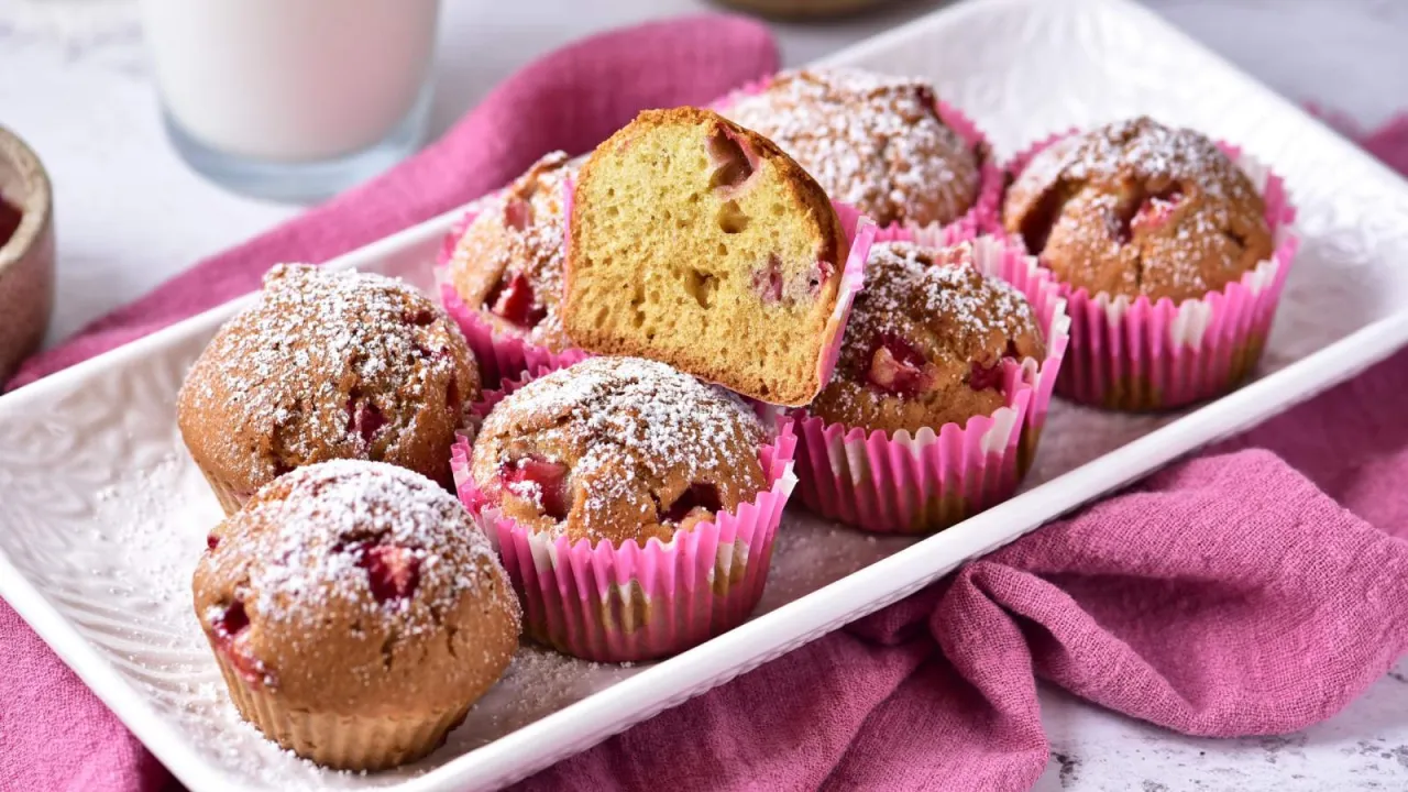 gęste ciasto na muffinki z owocami