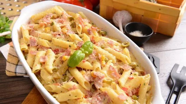 zapiekanka makaronowa z resztek