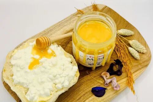 Zdjęcie Ile kcal ma miód? Poznaj kaloryczność i zdrowe alternatywy