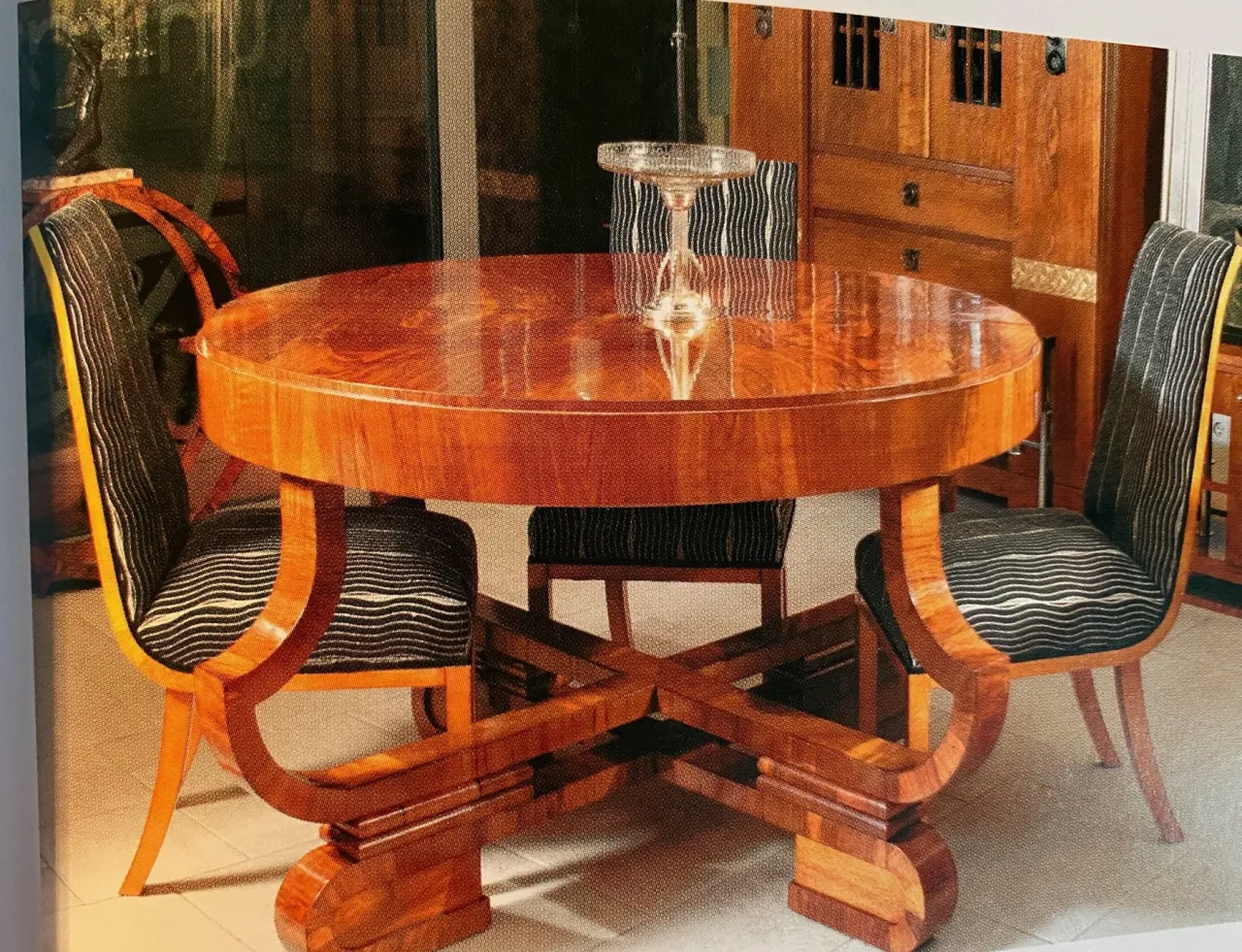 impreza w stylu lat 20 dekoracje stołu