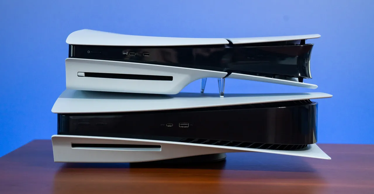 PlayStation 5 Slim vs original size comparison
