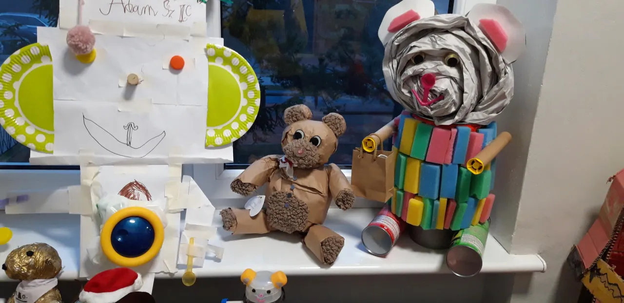 Materiały do zrobienia misia z recyklingu